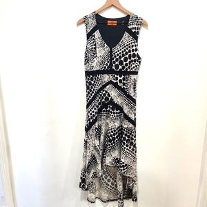 Patrizia Luca High/low dress. Black and white. Size Large. Fully lined.
